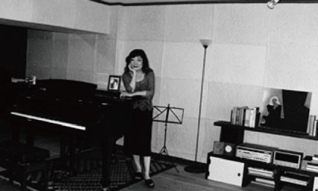 田崎 悦子 様のキービジュアル