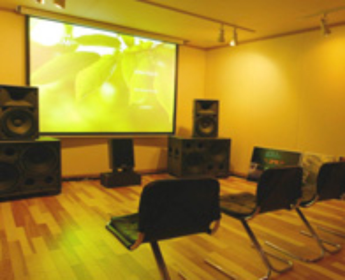 オーディオシステム製造販売会社 様のキービジュアル